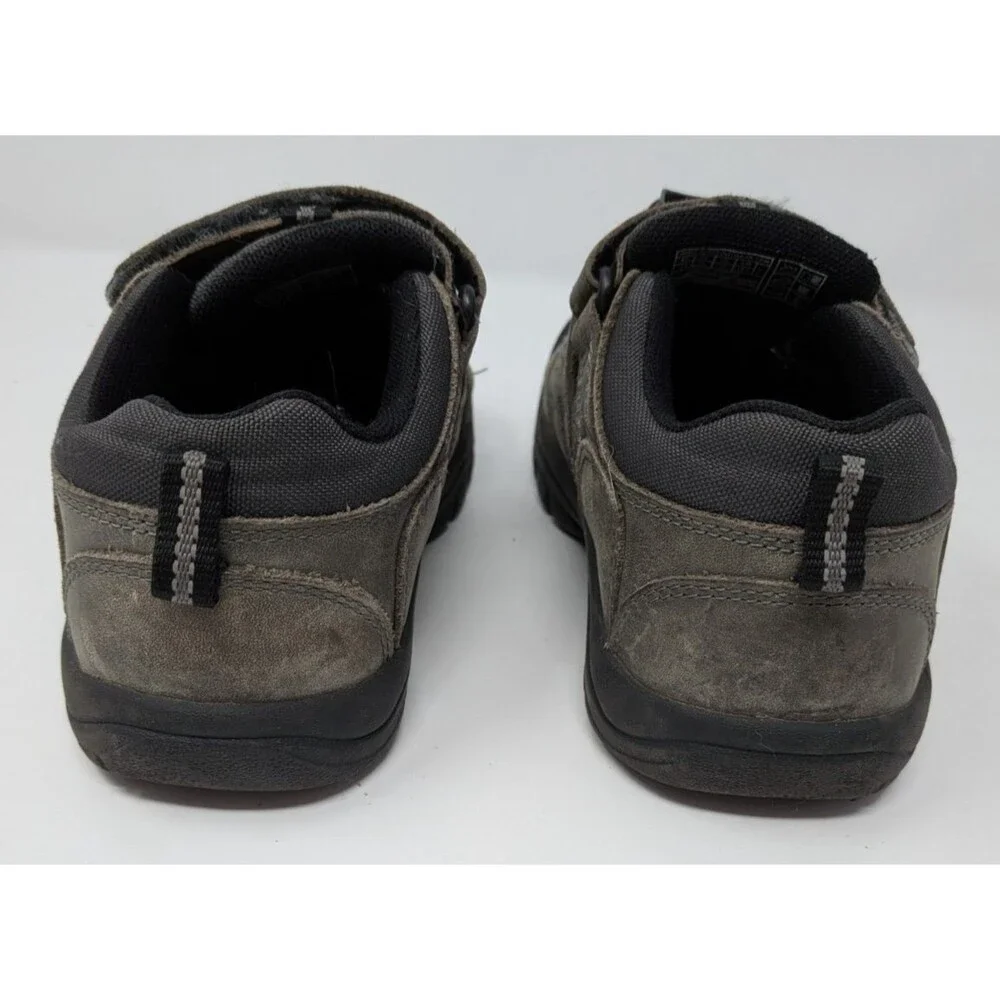 KEEN Newport Kids Size 13 Gray Leather Closed Toe Sport Sandals Adjustable